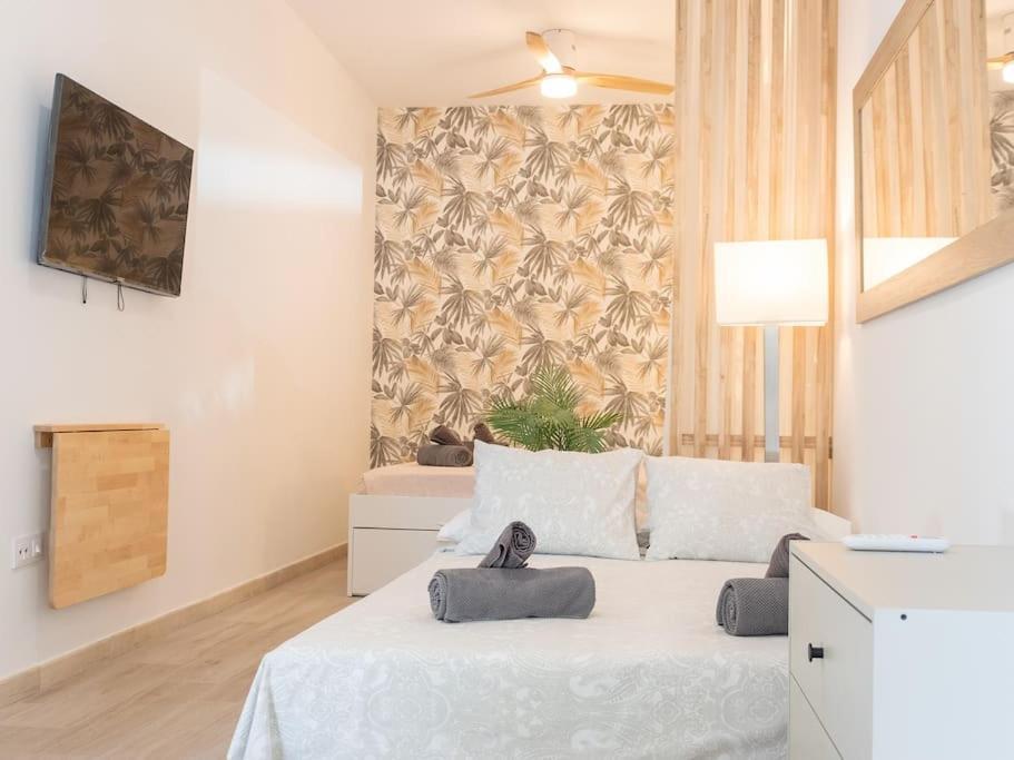 Acogedor Estudio En Triana Con Jacuzzi Y Wifi Sevilla Exterior foto